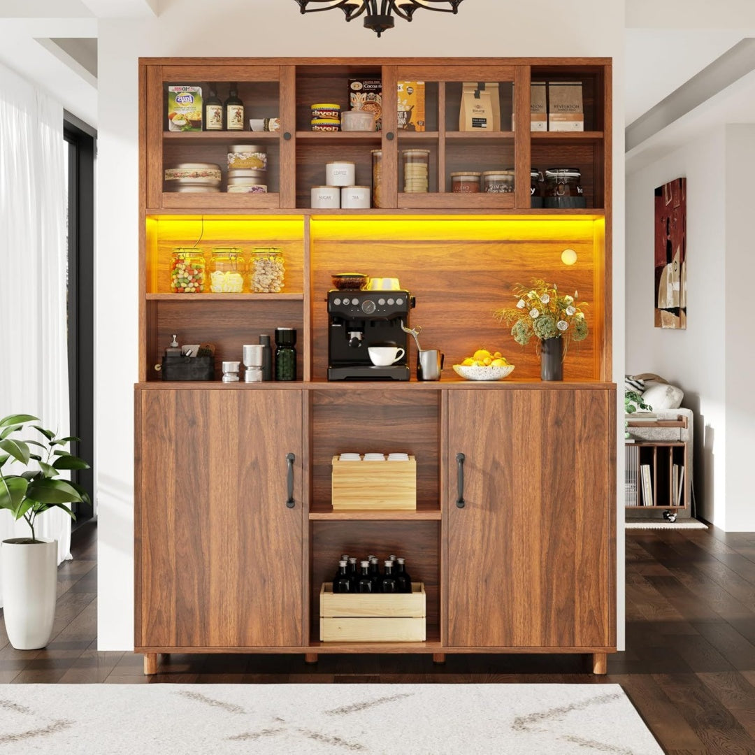 Sideboard verbindet LED Beleuchtung und Schiebetueren