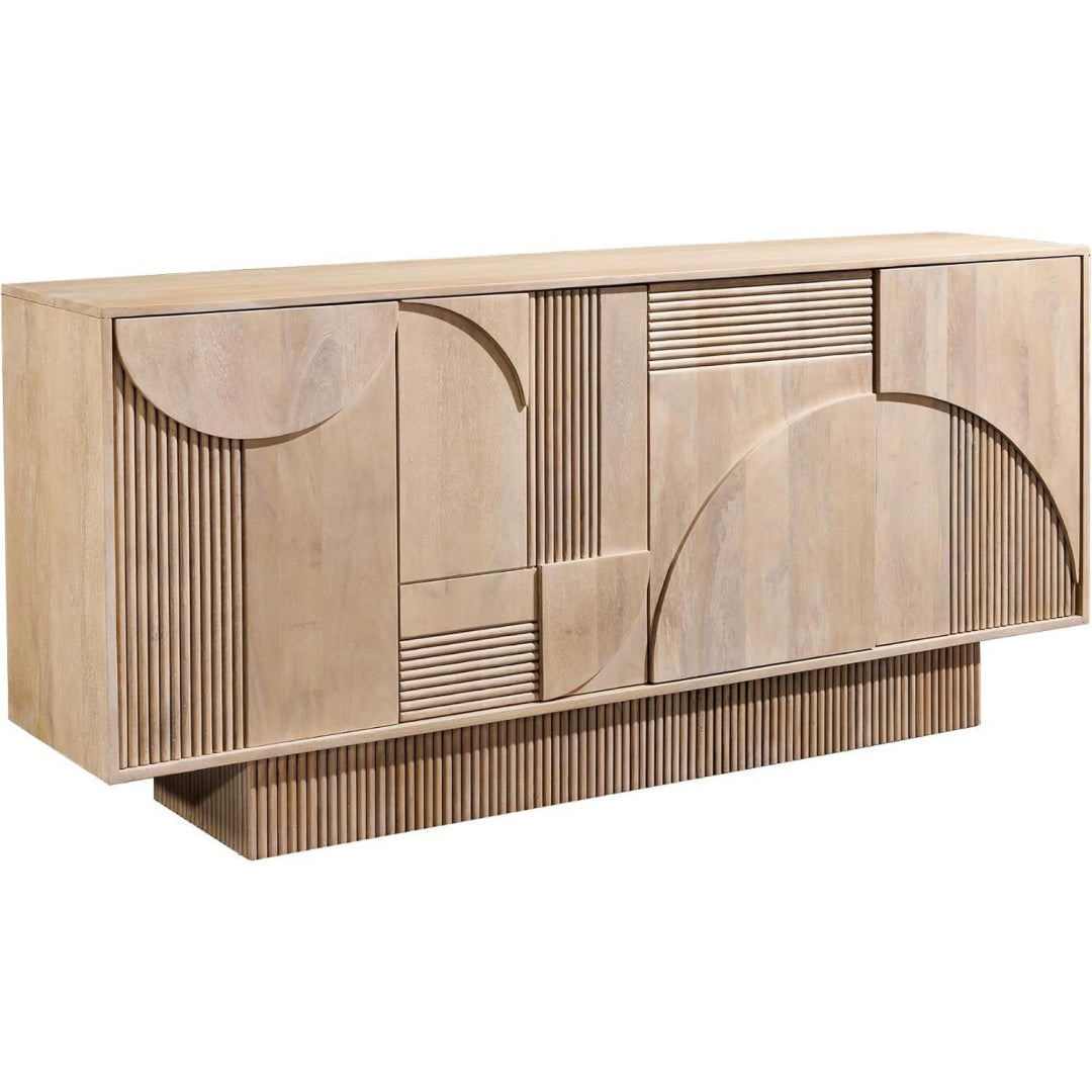 Sideboard verbindet grifflose Fronten und Reliefstrukturen