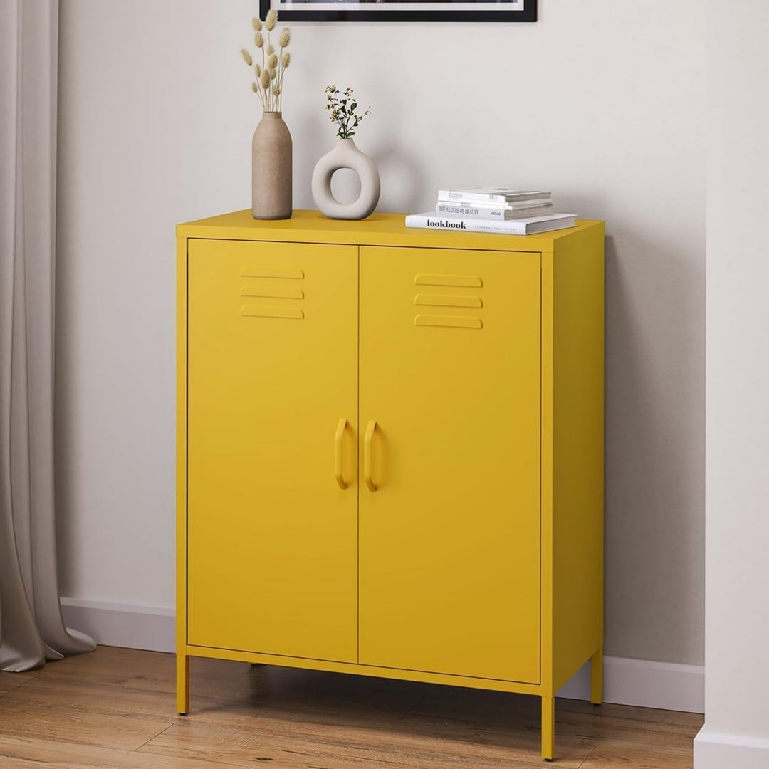 Sideboard mit Hoehenverstellung, geschlossenem Stauraum und verstellbaren Ablagen
